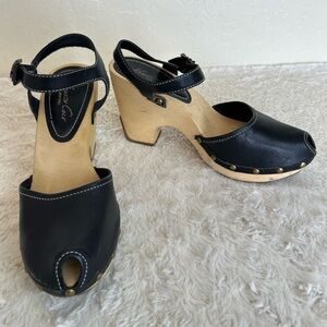 Kenneth Cole Sz 8.5 Leather Peep Toes Wooden Platform Mules Slingback Clogs